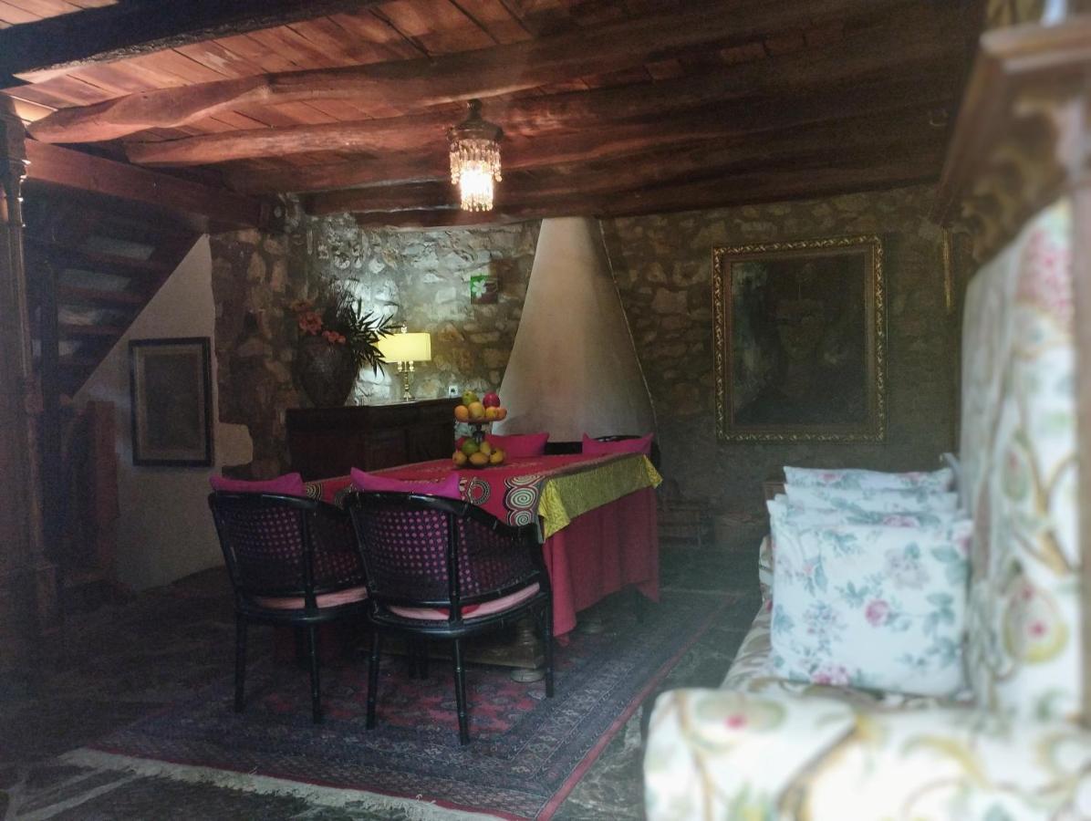 Hostal La Vall サント・パウ・デ・セゴリアス エクステリア 写真